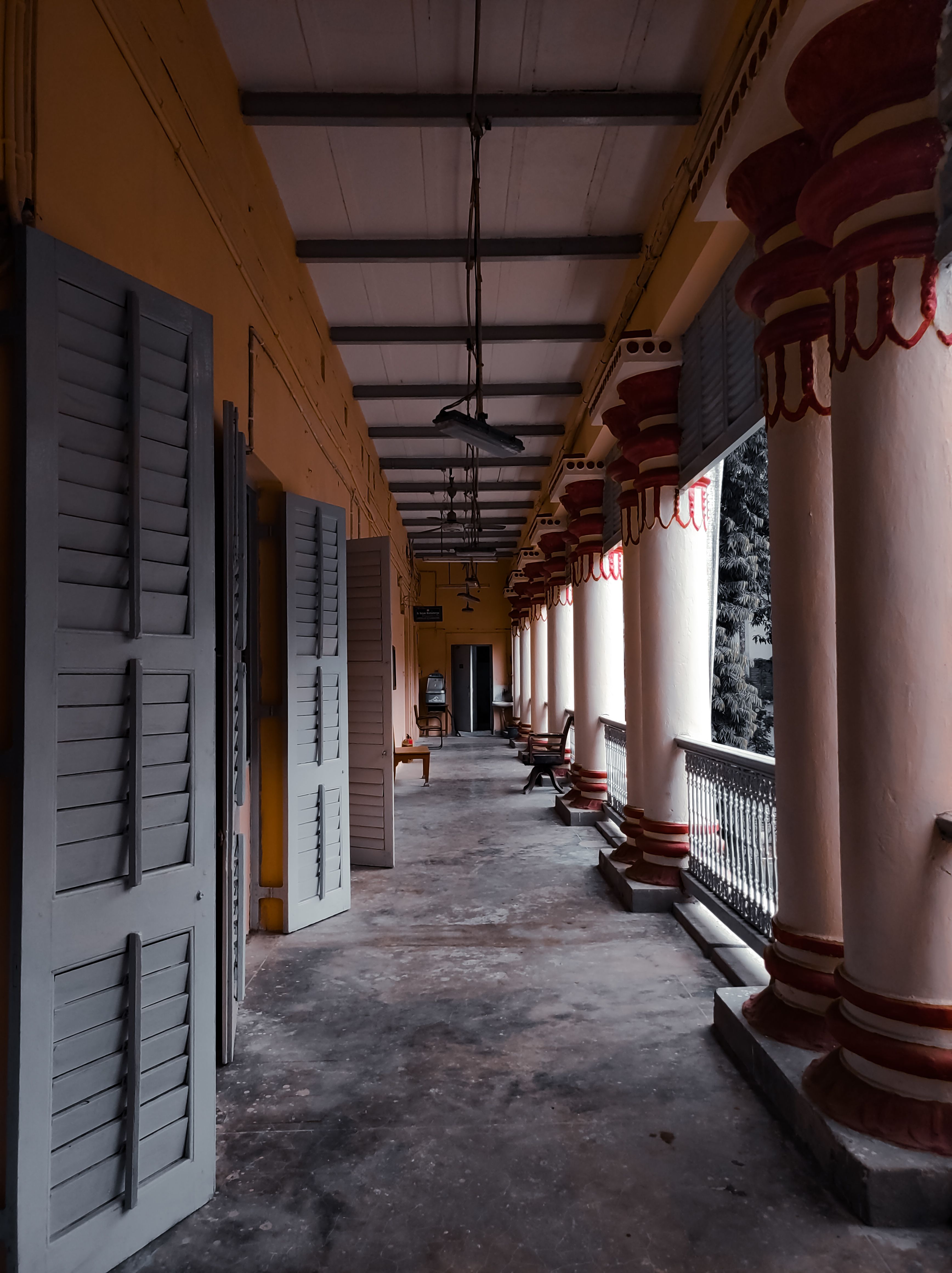 Columns Building Photos, Download The BEST Free Columns Building Stock ...