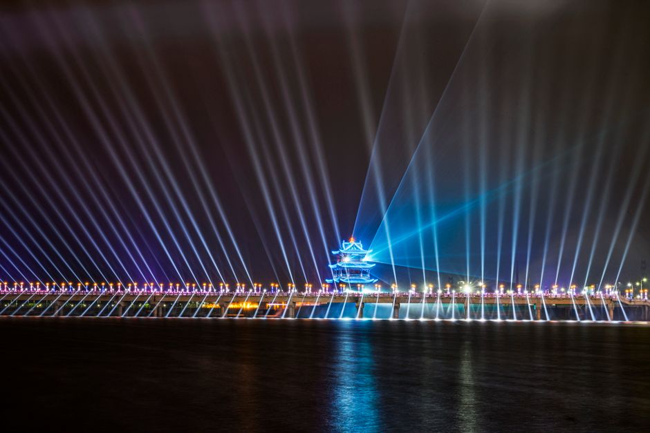 Guilin — Two Rivers and Four Lakes Night Show (两江四湖)