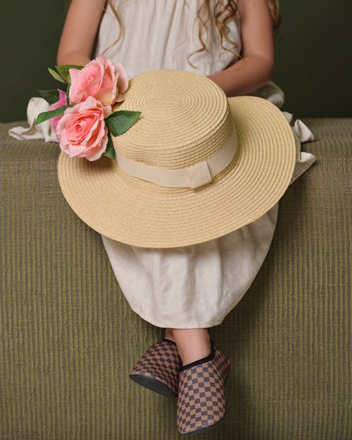 Foto profissional grátis de chapéu, criança, garota