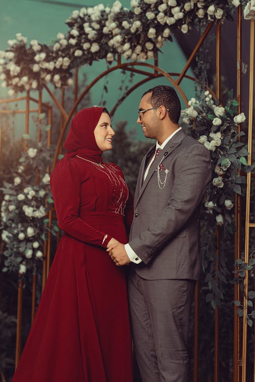 Fotos de stock gratuitas de Boda, cogidos de la mano, de pie