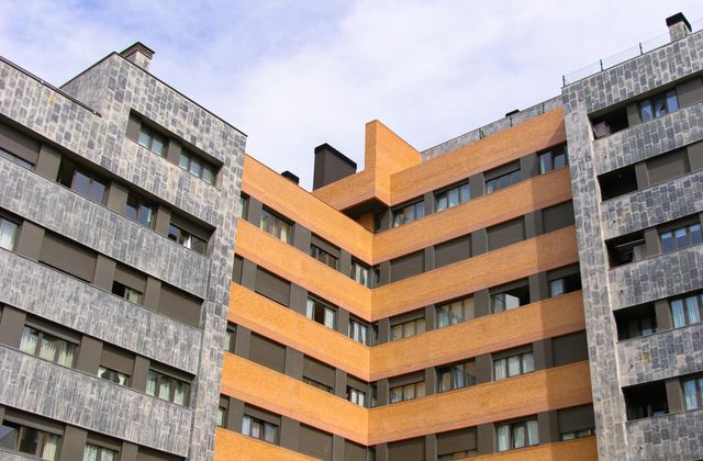 edificio residencial de viviendas