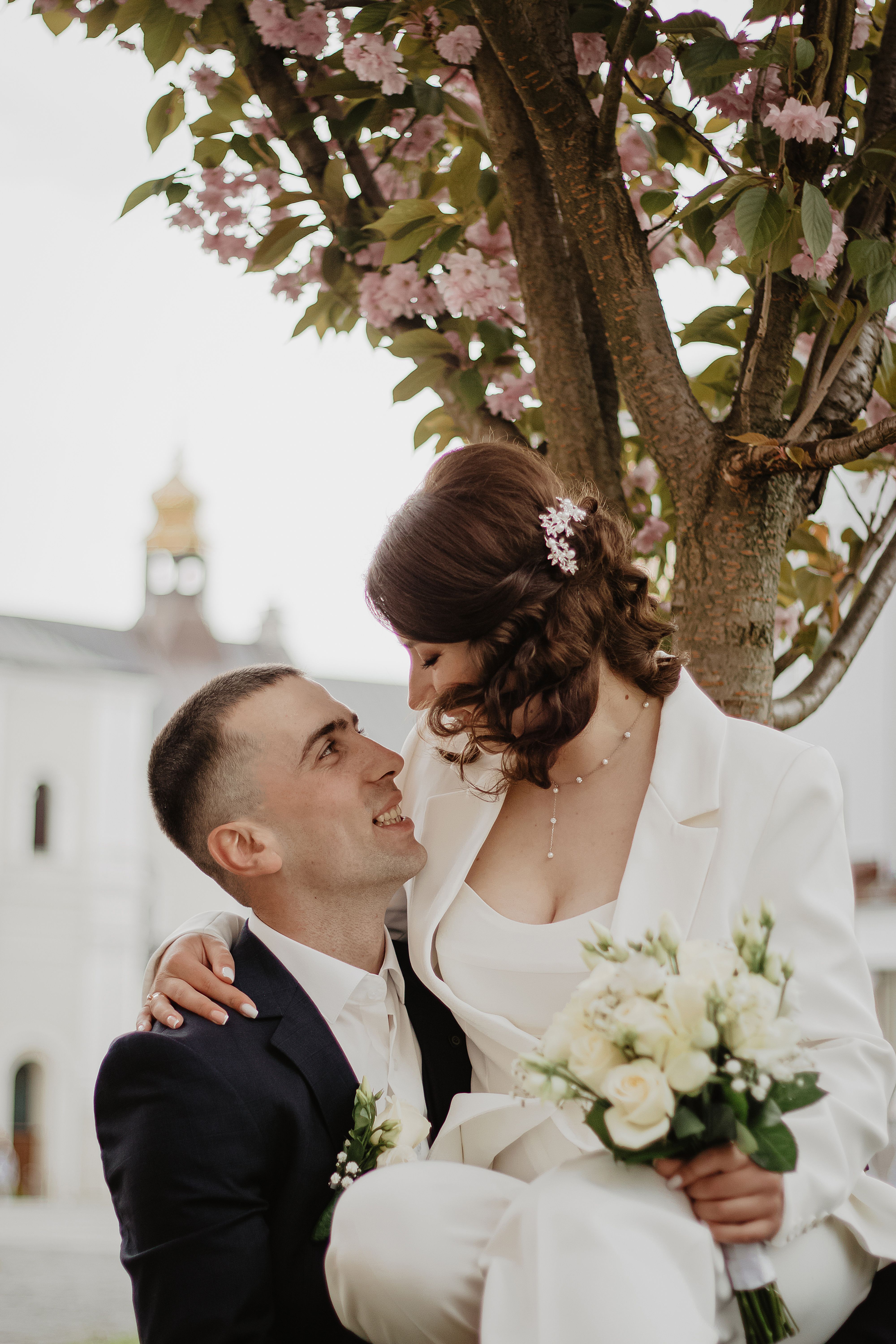 Portrait of Newlyweds · Free Stock Photo