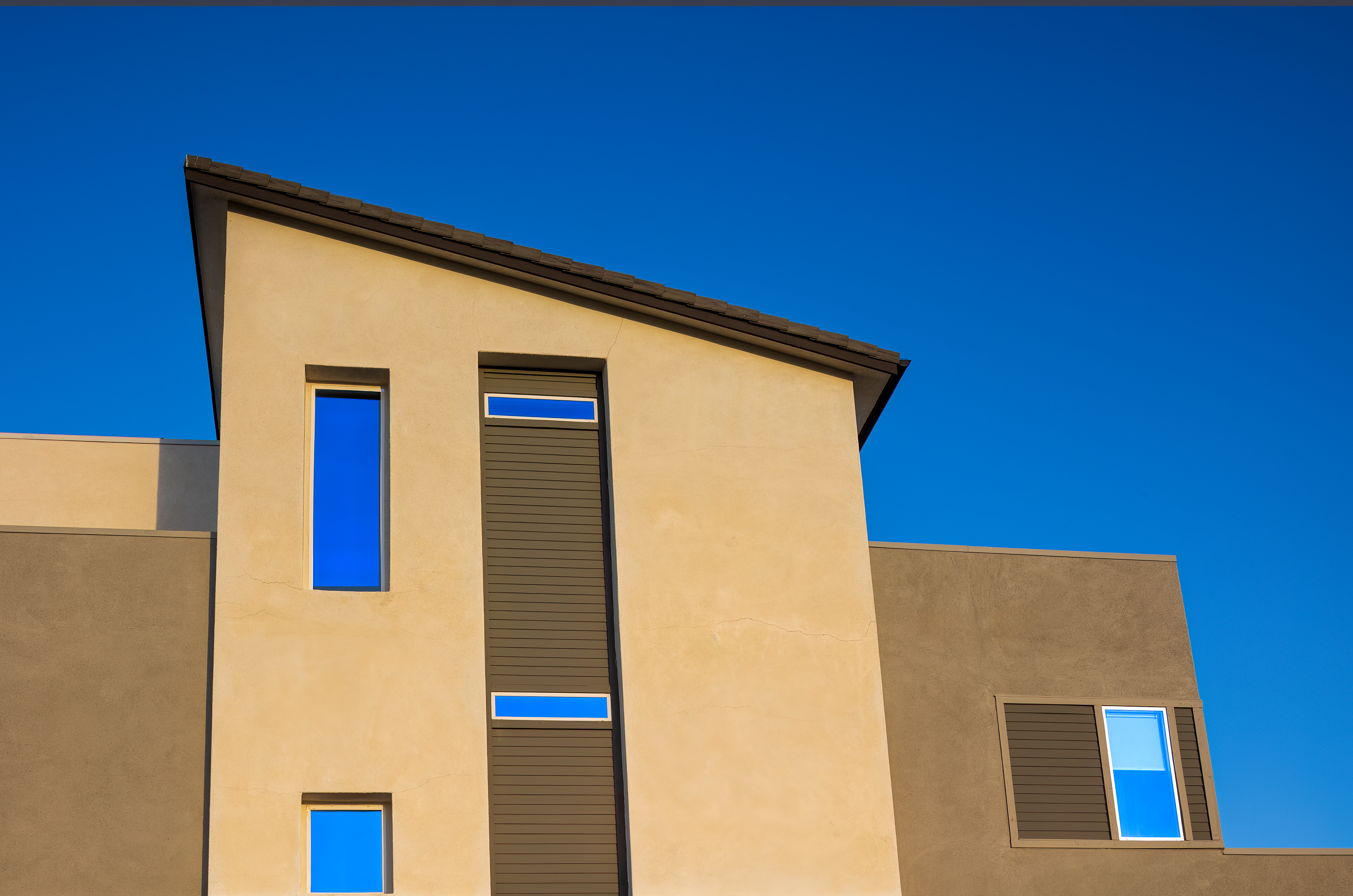 How Zillow disrupted the real estate industry — Photo by David Brown on Pexels