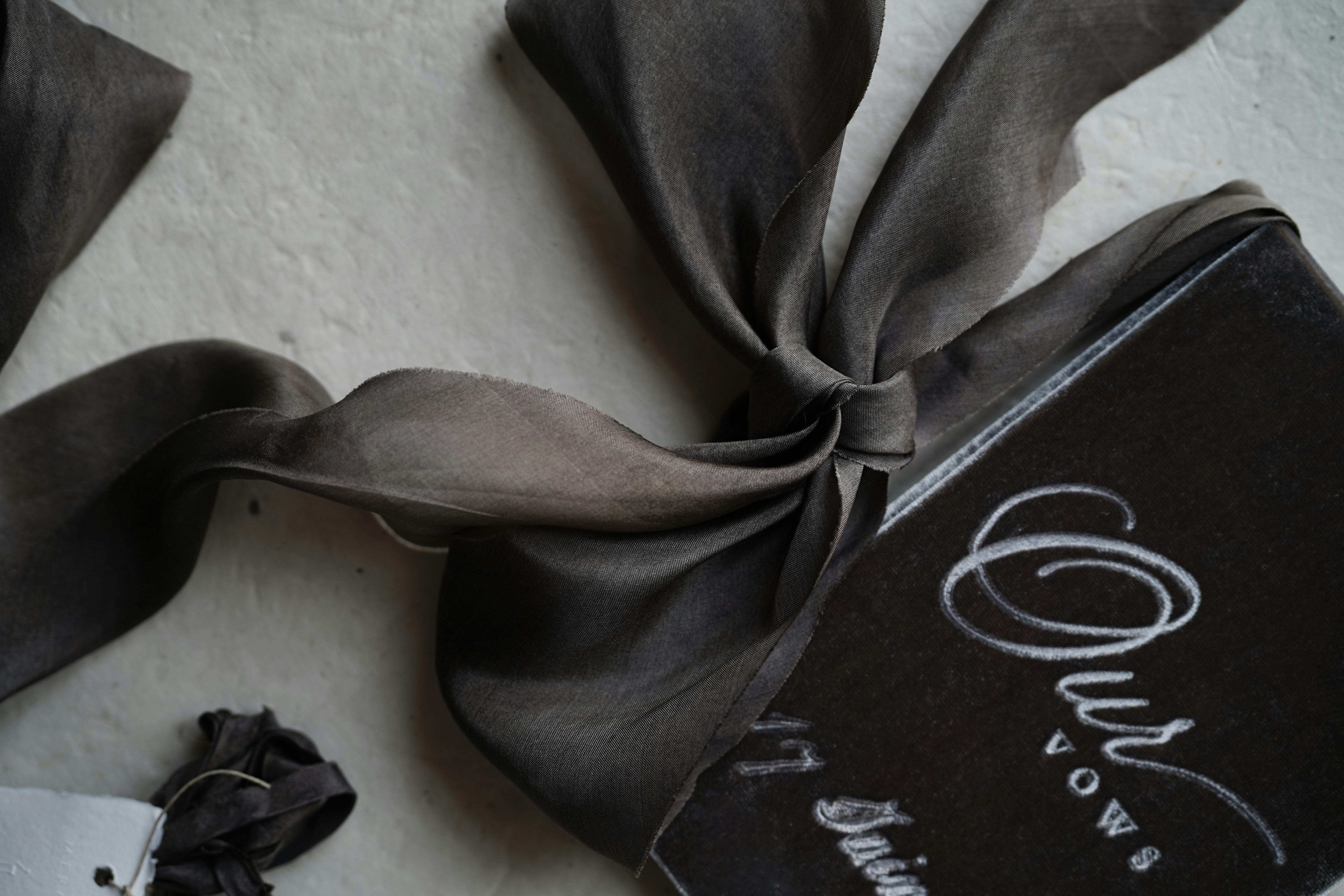 Ide Souvenir Pernikahan Paling Unik: Dari Sayuran Segar Viral Hingga Pilihan Kustom Menawan di Red Ribbon Gift!