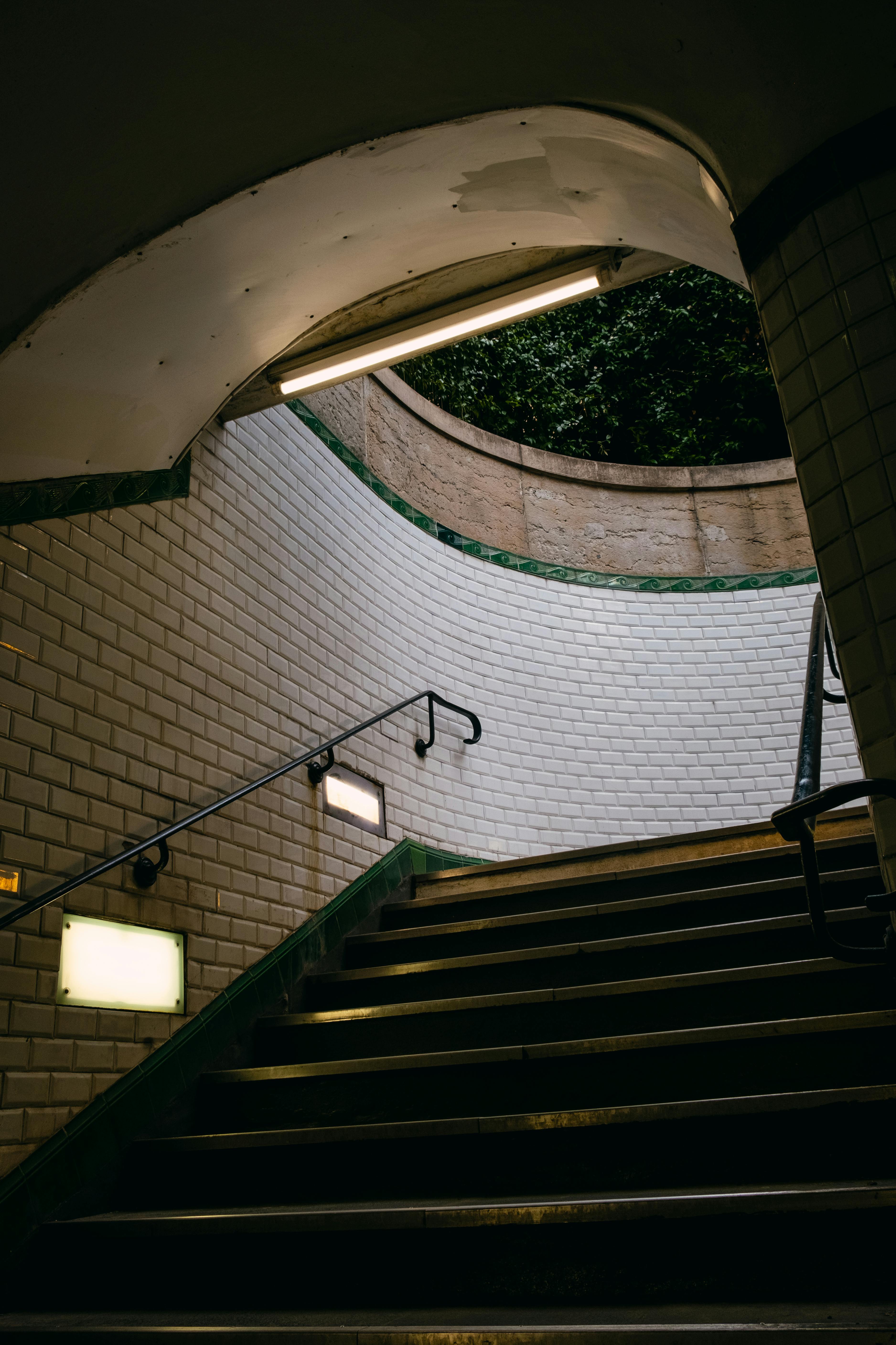 russell square tube station in london