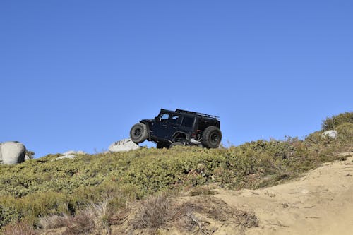 Fotobanka s bezplatnými fotkami na tému 4x4, cestovať, čierna