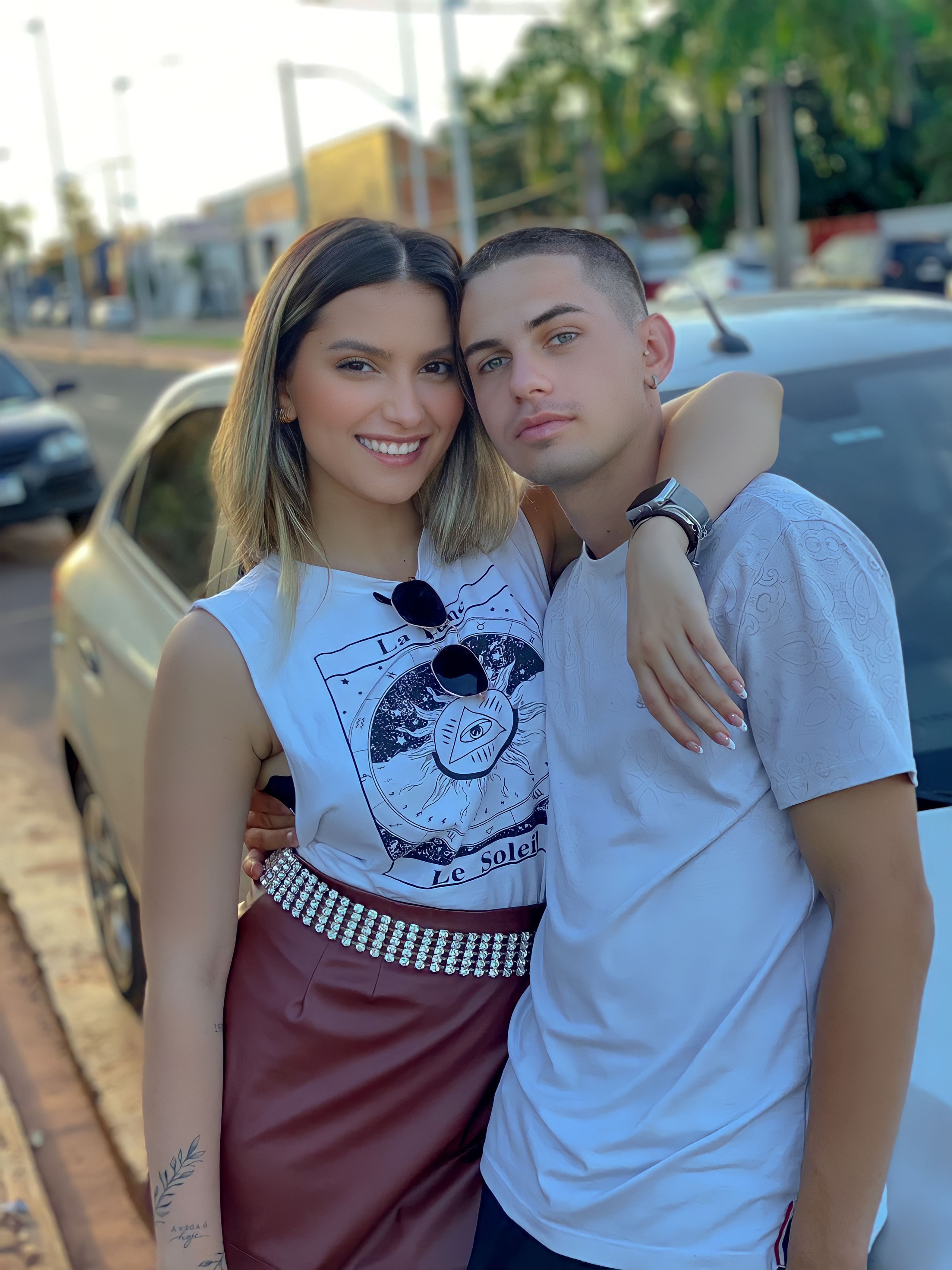 Short Girl And Tall Boy Couple Photos, Download The BEST Free Short Girl And Tall Boy Couple