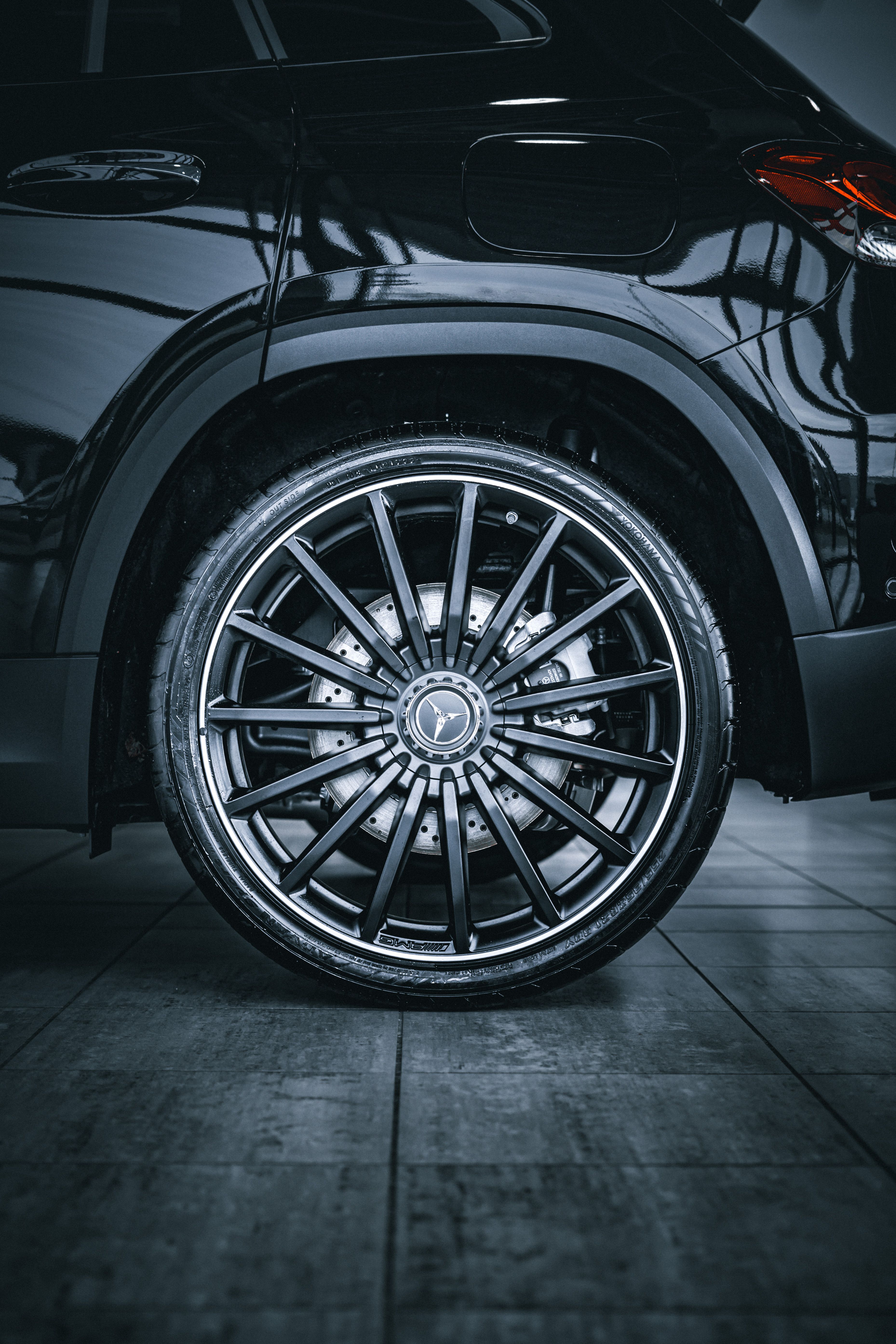 Wheel of Black Car · Free Stock Photo