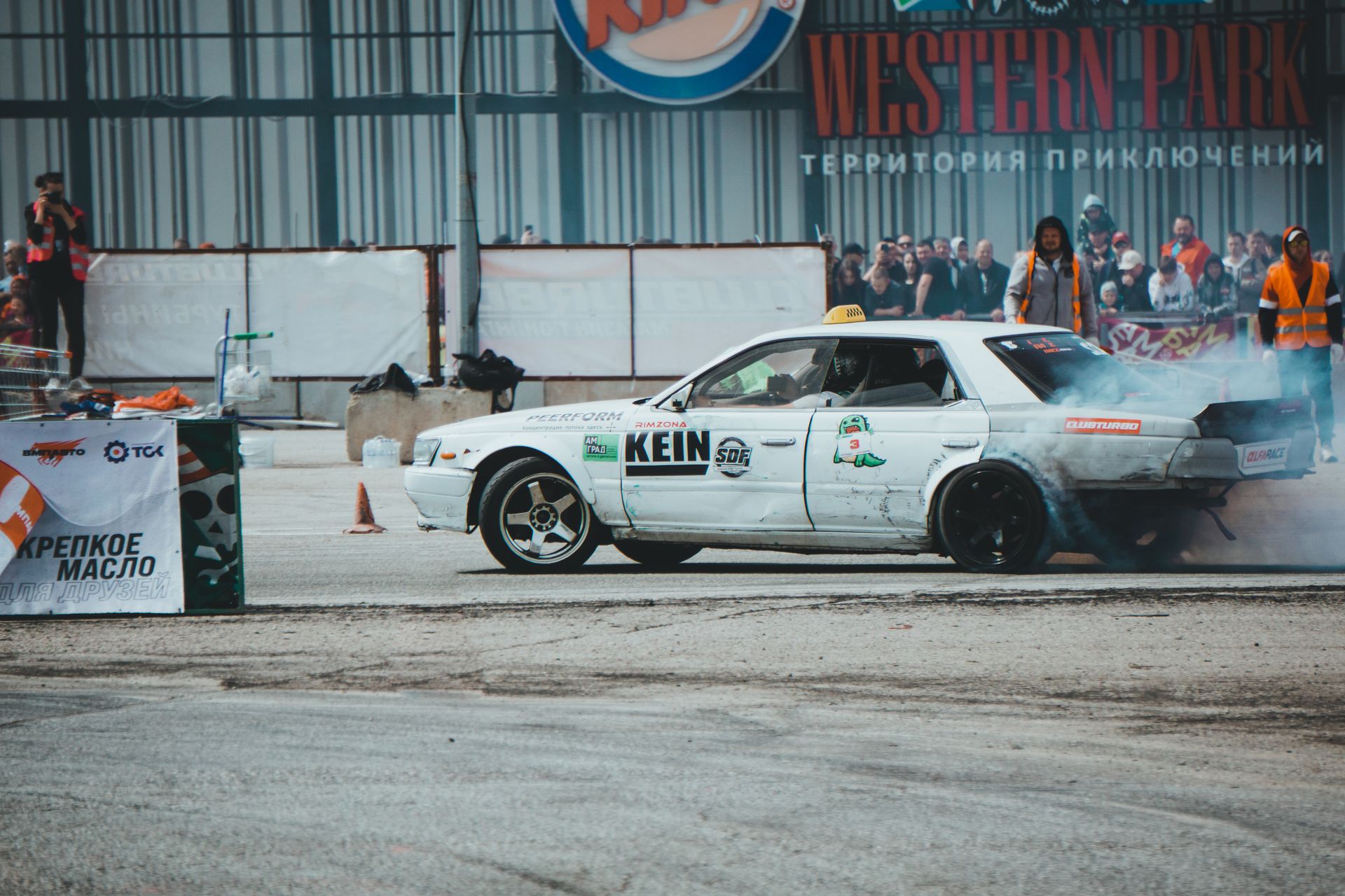 Tuned Nissan Laurel in Drifting Competition