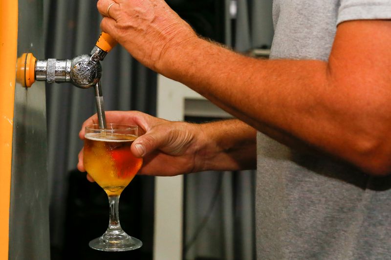Amber ale being poured at Ironside Brewing Co.