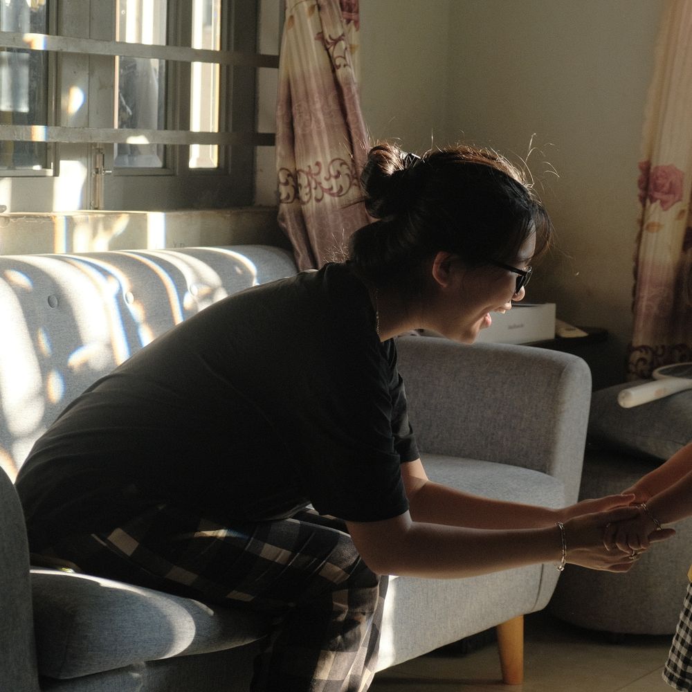 Middleton on the Wolds — professional movers carrying furniture on a house move