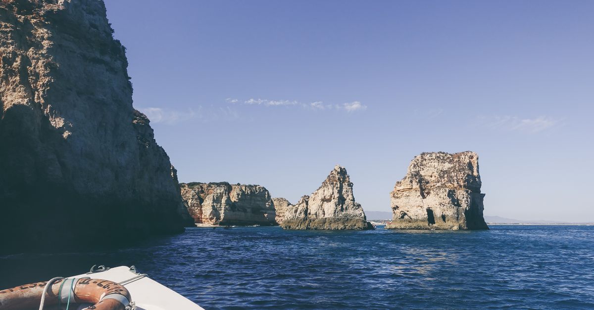 Praia dos Caneiros