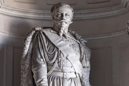 Statue of Vittorio Emmanuele II in Turin