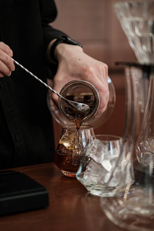 Kostenloses Stock Foto zu anstrengung, eiskaffee, eiswürfel