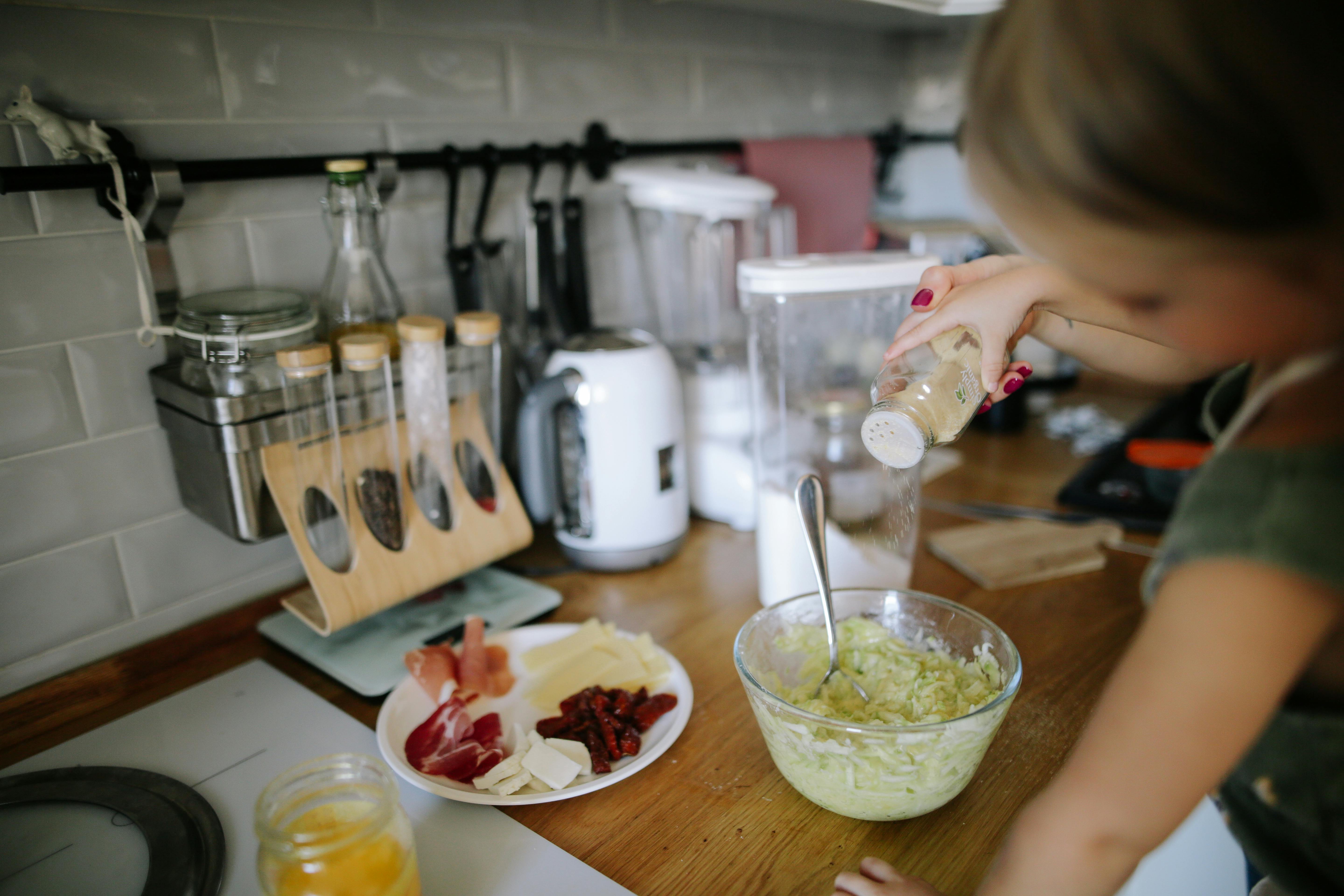 kids cooking