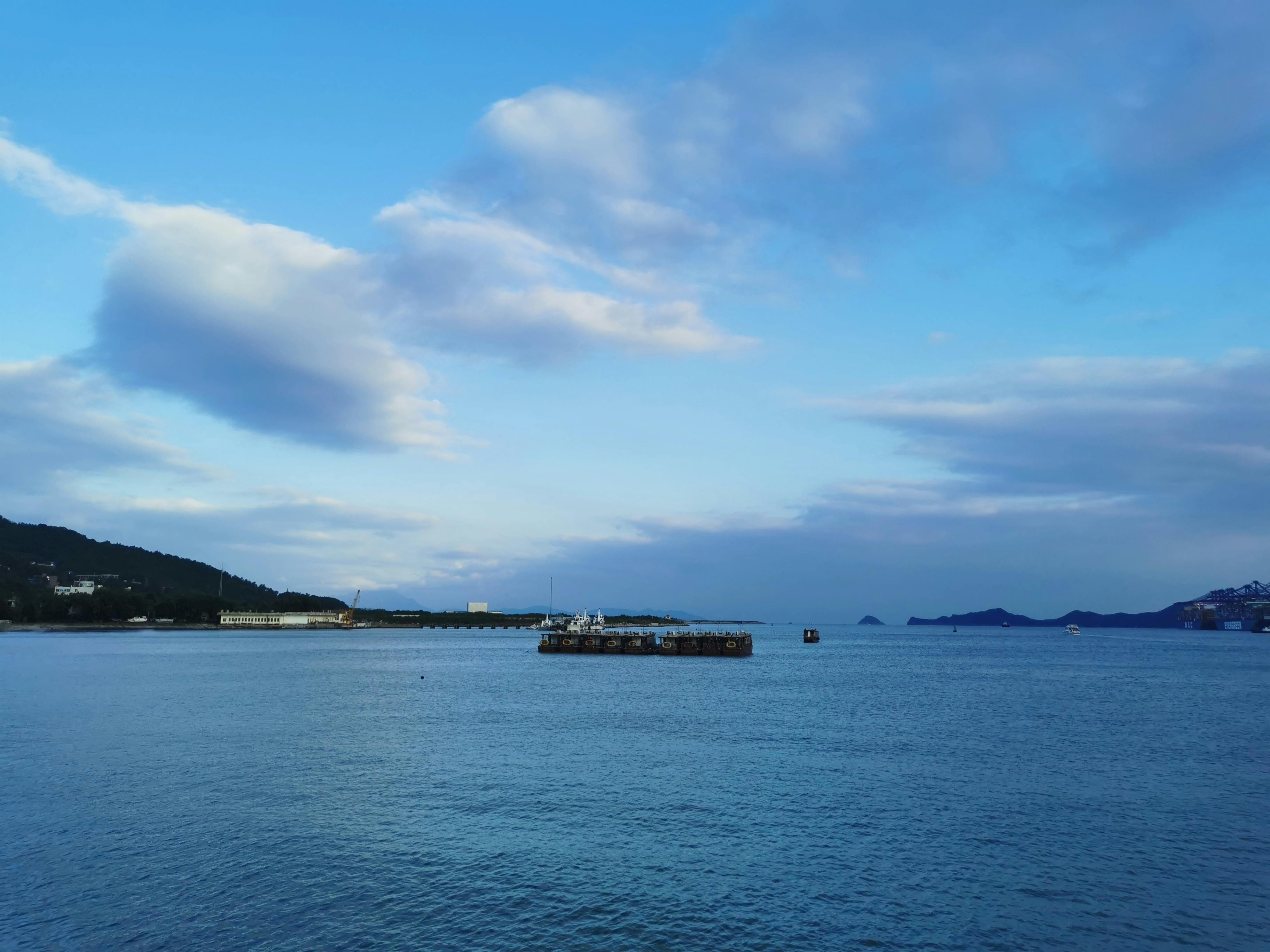 A vibrant street scene in Istanbul's Grand Bazaar