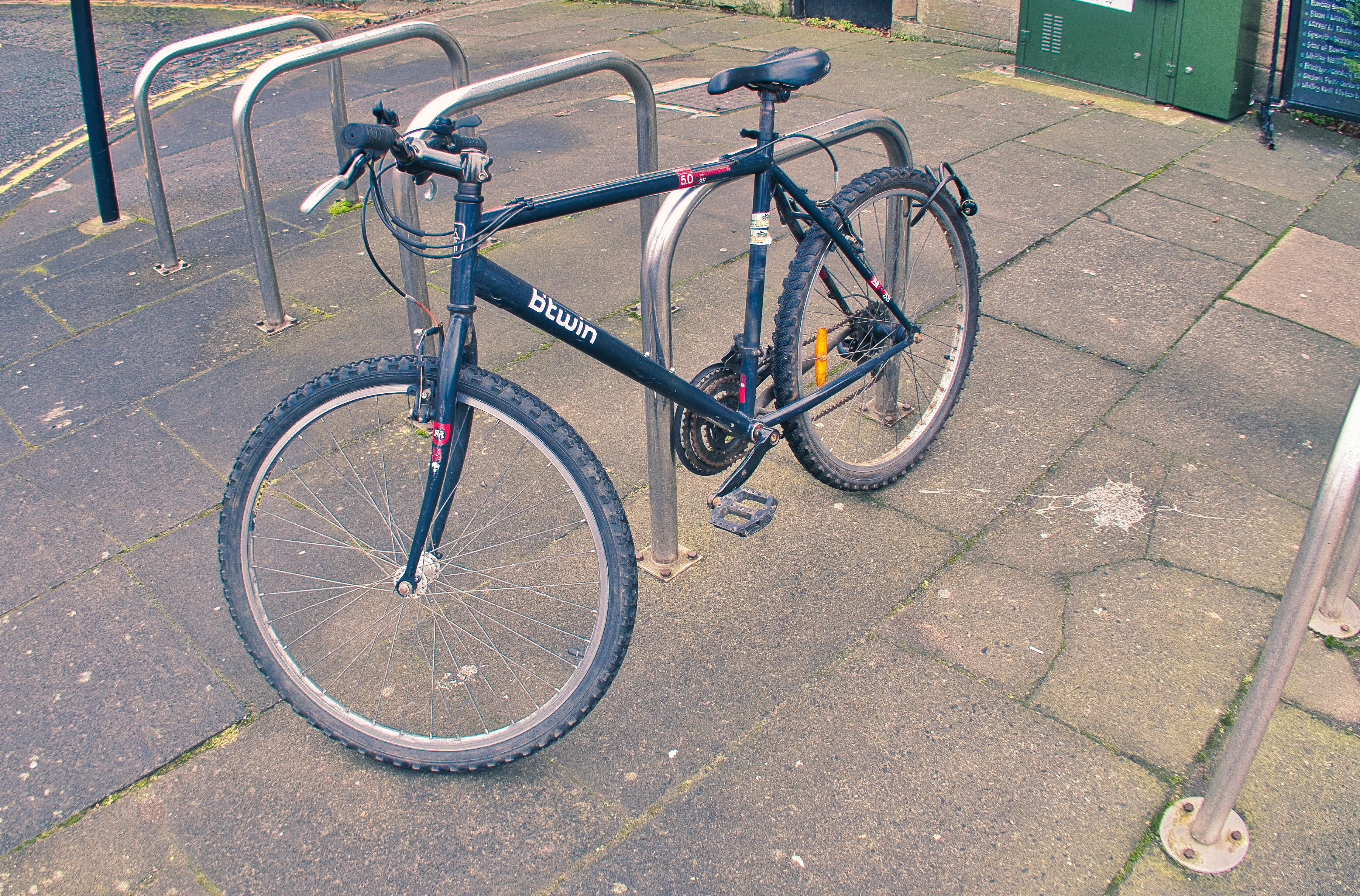 Free stock photo of bicycle, bicycle frame, bicycle lock