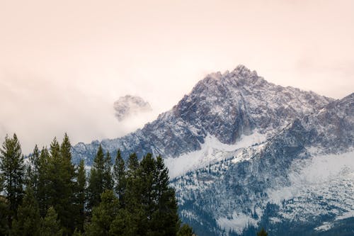 Gratis lagerfoto af bjerg, bjergtinde, forkølelse