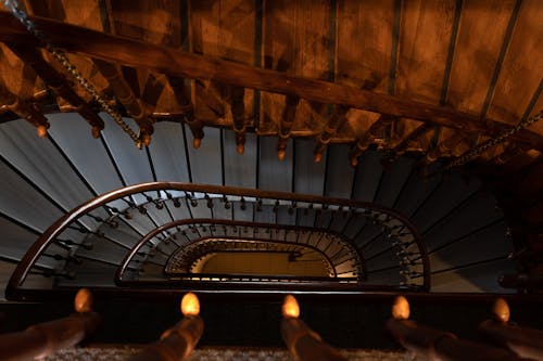 Бесплатное стоковое фото с вид сверху, лестница, лестничные