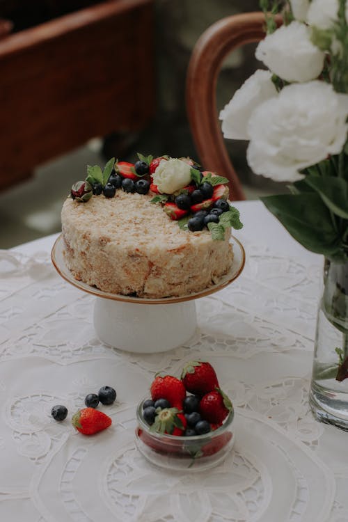 Ready-to-Eat Cake on a Cakestand