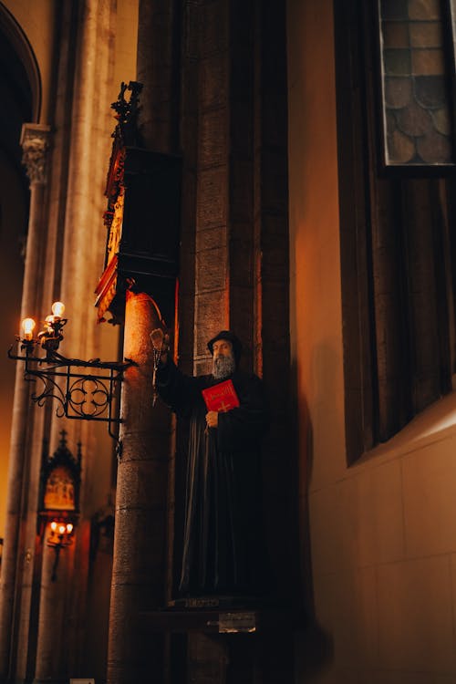 Darmowe zdjęcie z galerii z katedra, kościół, latarnie