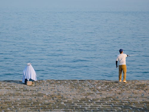 arkadan görünüm, Balık tutmak, deniz içeren Ücretsiz stok fotoğraf