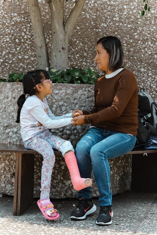 Gratis stockfoto met dochter, familie, glimlachen