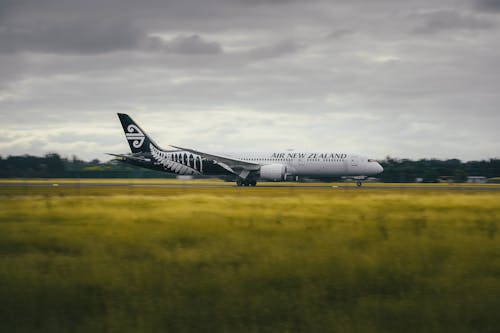How To Handle Storm-Season Flight Chaos