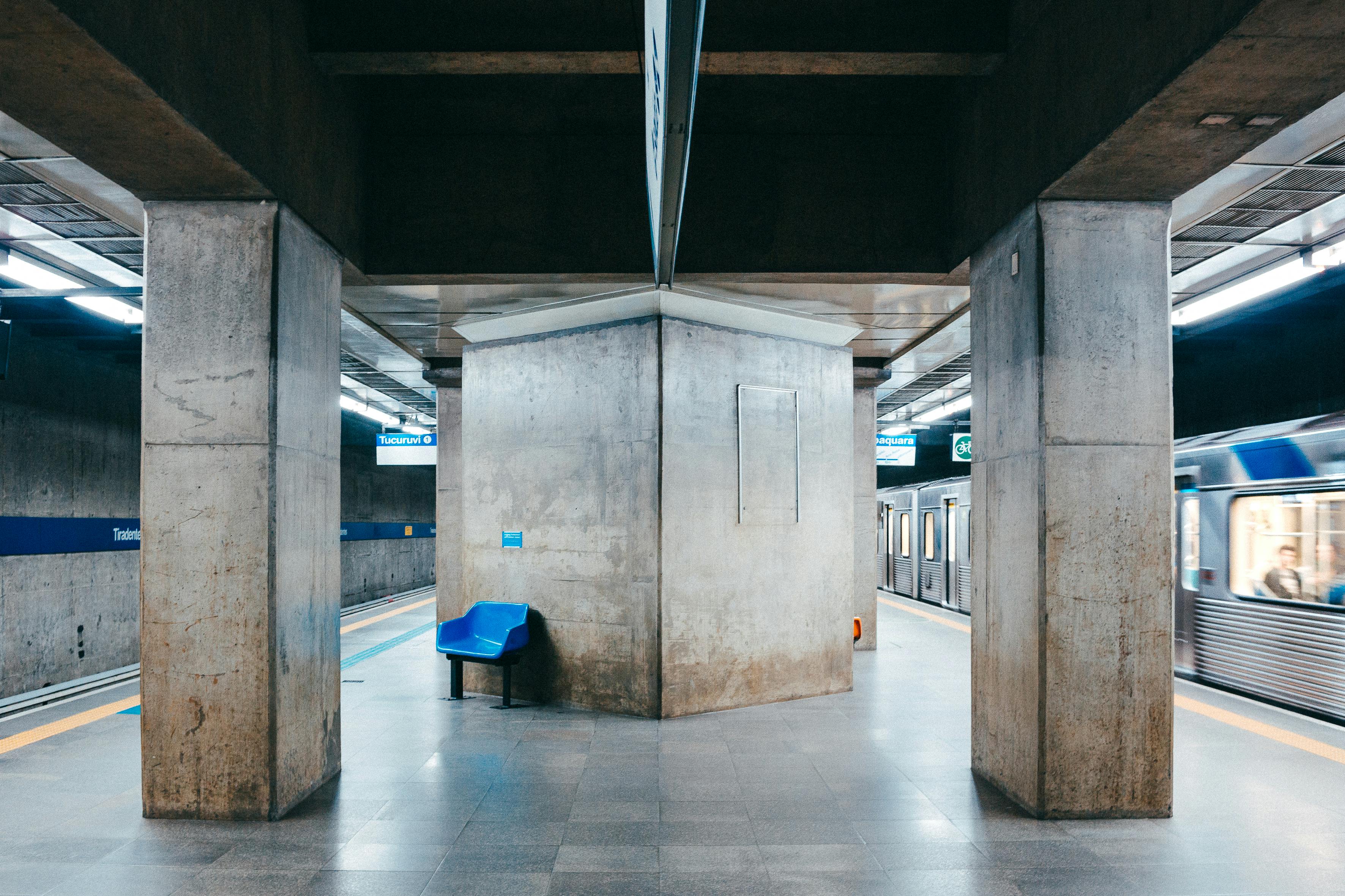 Empty Subway · Free Stock Photo