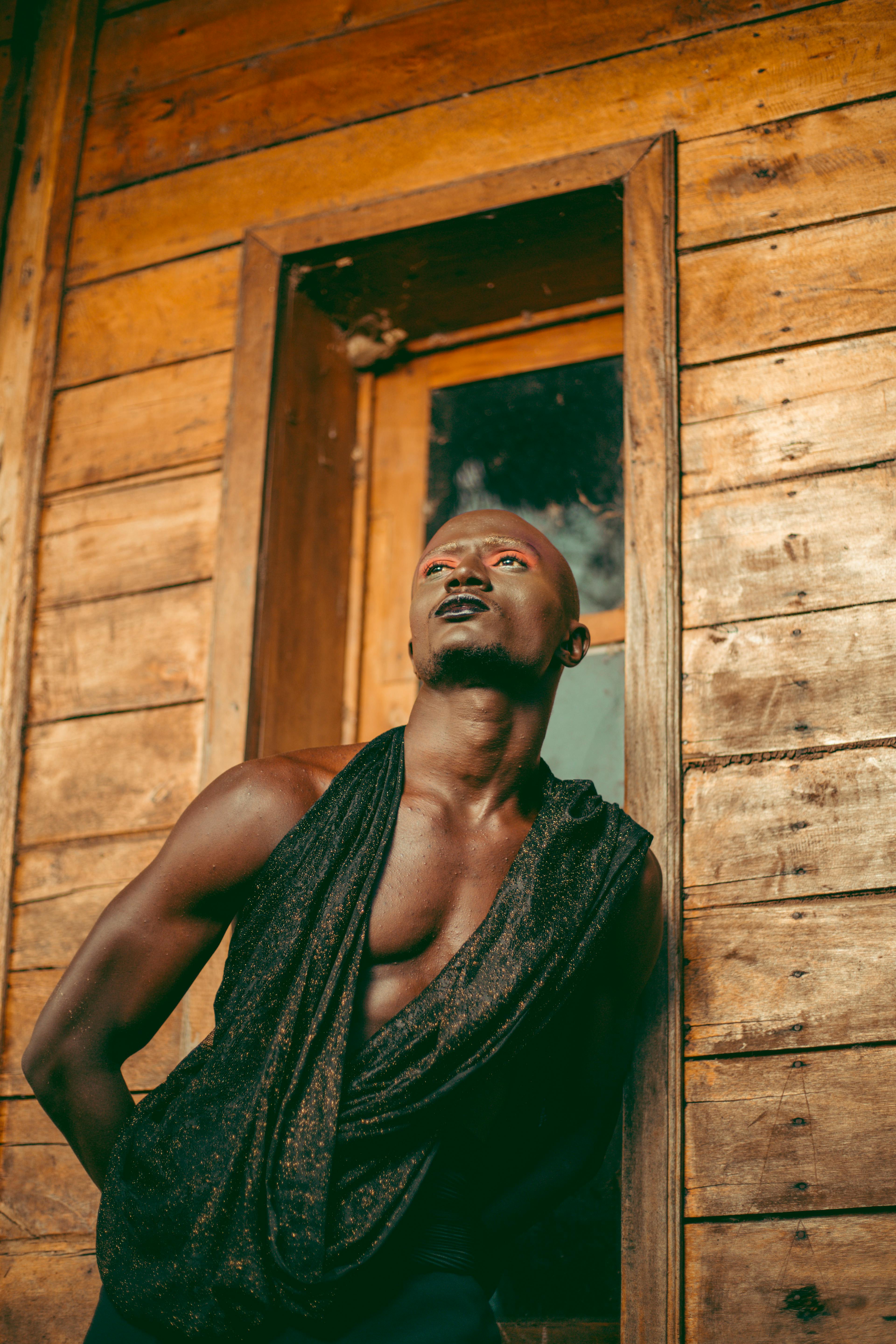 Gratis stockfoto met aardsgezind, Afro-Amerikaanse man, artistiek portret Stockfoto