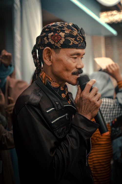 Foto d'estoc gratuïta de asiàtic, bigoti, buff