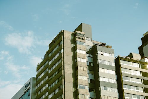 Foto profissional grátis de apartamentos, blocos de apartamento, cidade