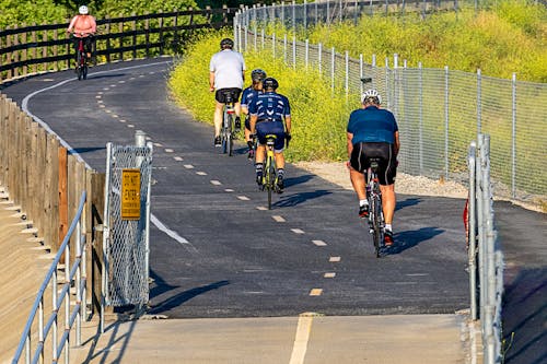 Foto profissional grátis de andar de bicicleta, bicicletas, bicicletas de estrada