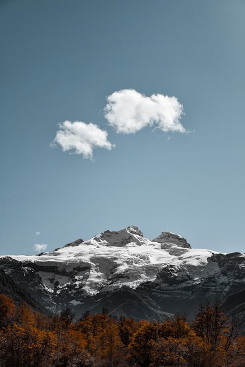 Immagine gratuita di catena montuosa, cloud, innevato