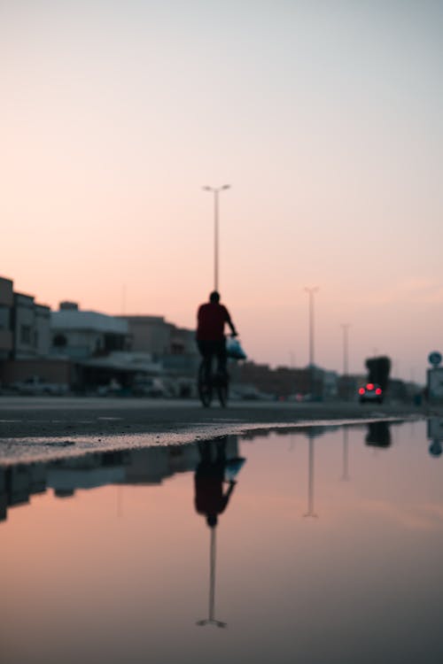 Immagine gratuita di acqua, andare in bicicletta, bicicletta