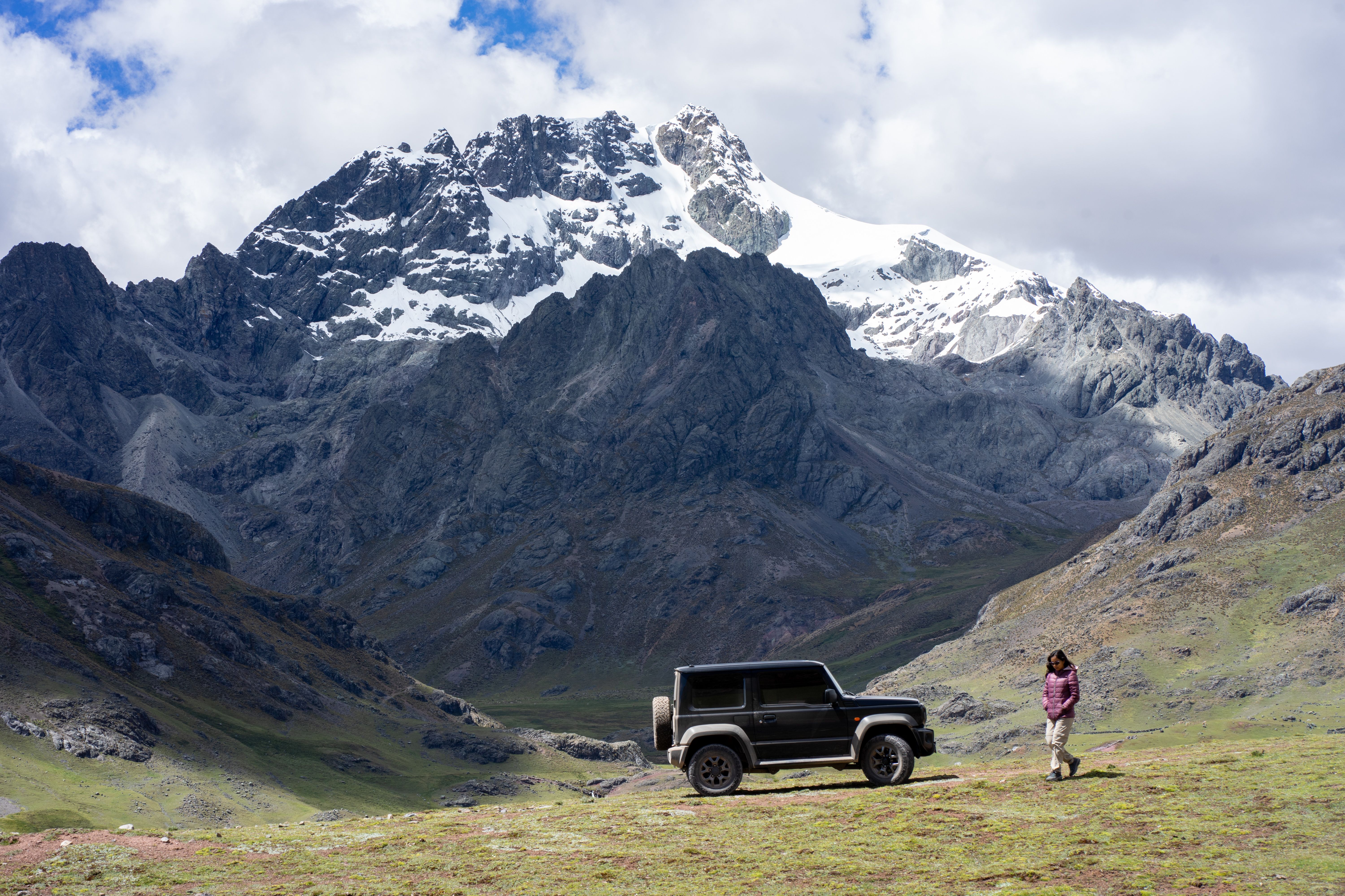Cusco Minivan Rentals