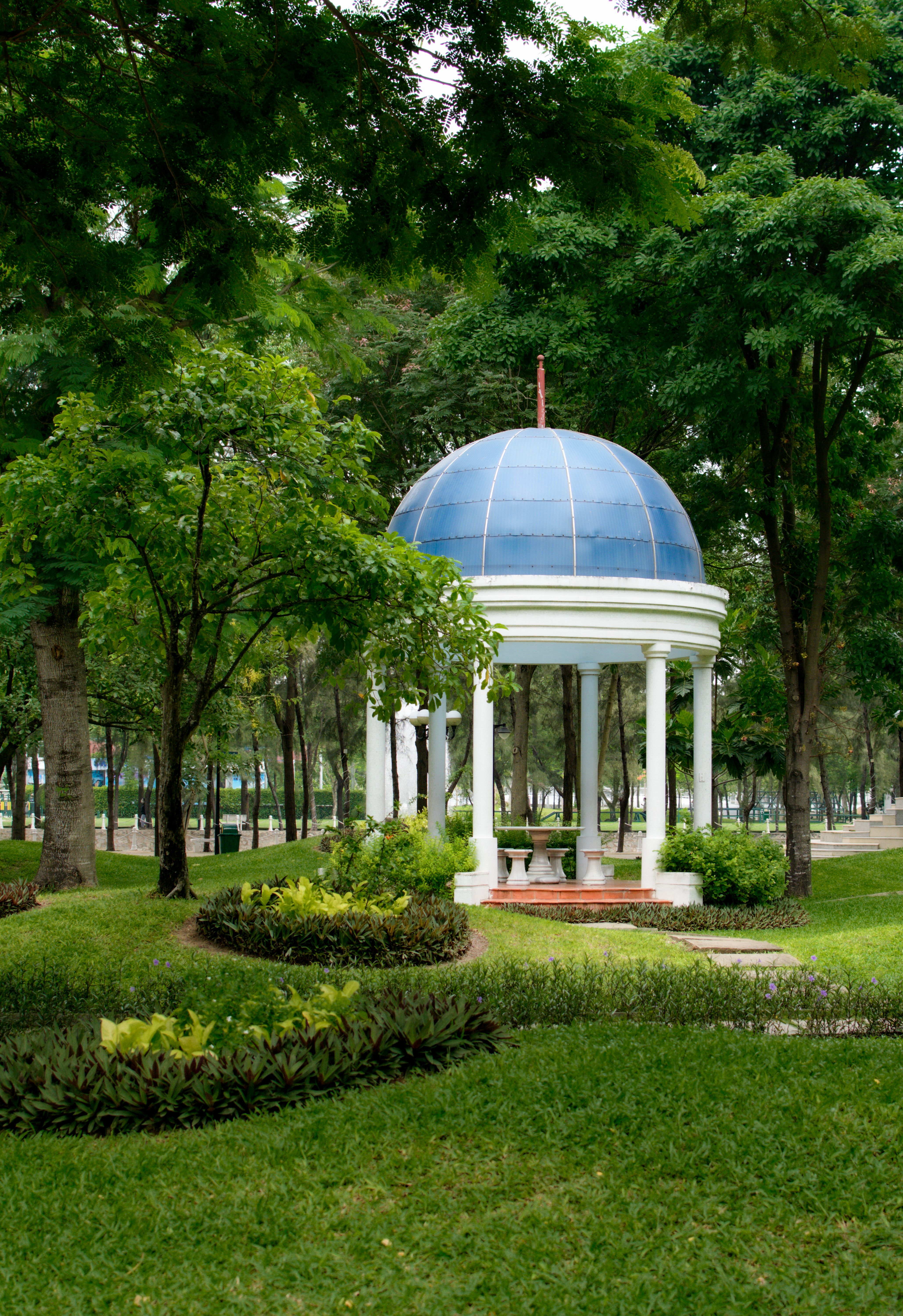 A Gazebo in a Park in Summer · Free Stock Photo