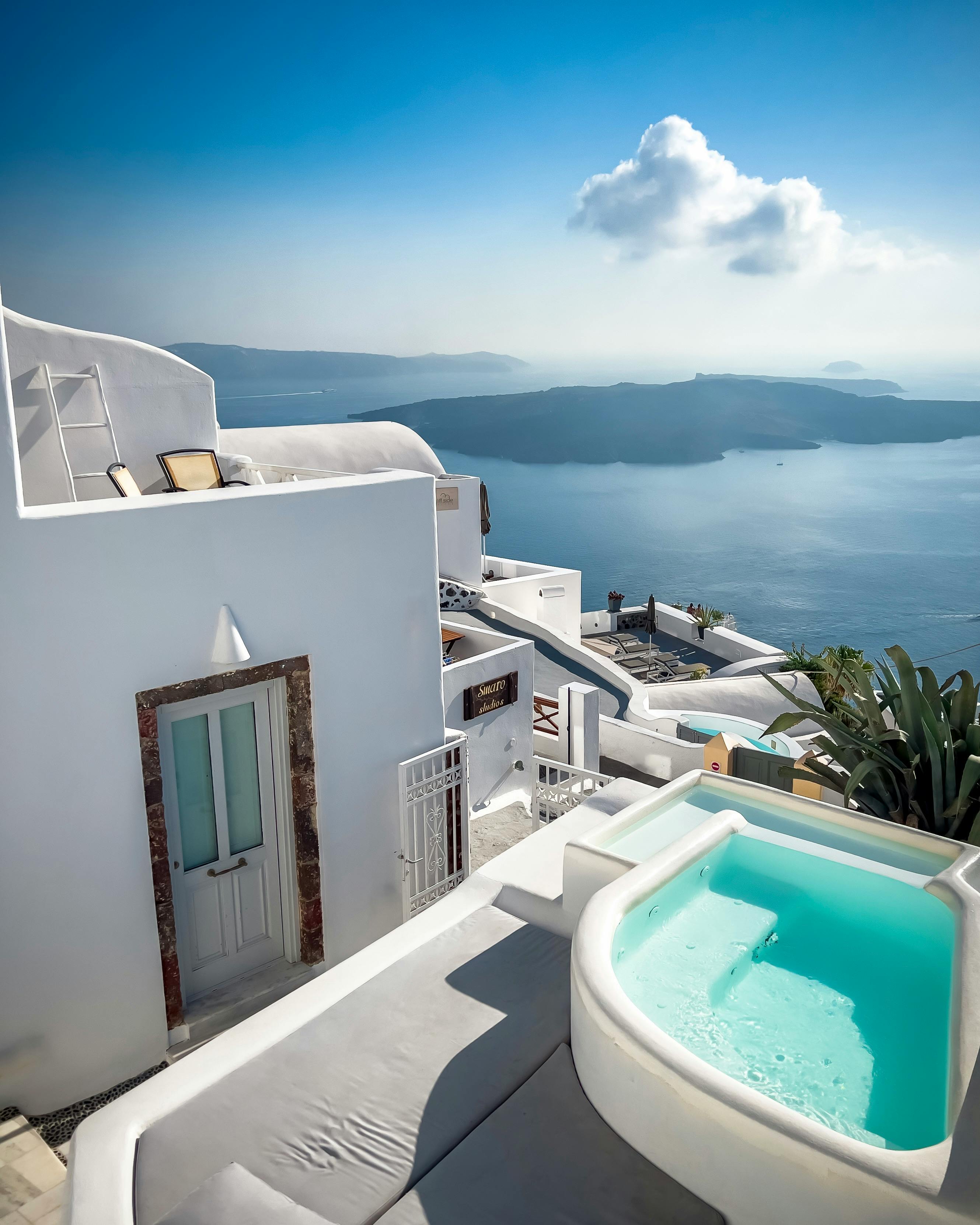 Santo Pure Oia Luxury Suites & Villas in Santorini