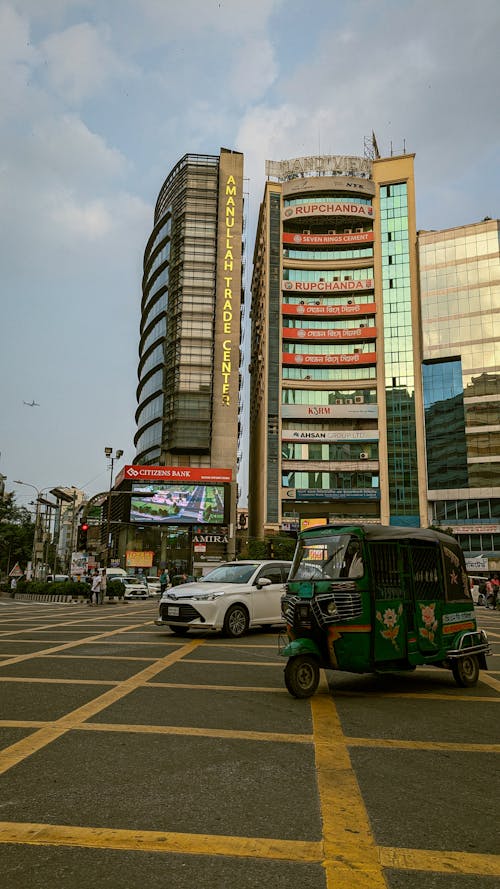 Foto profissional grátis de asfalto, automóveis, bangladesh