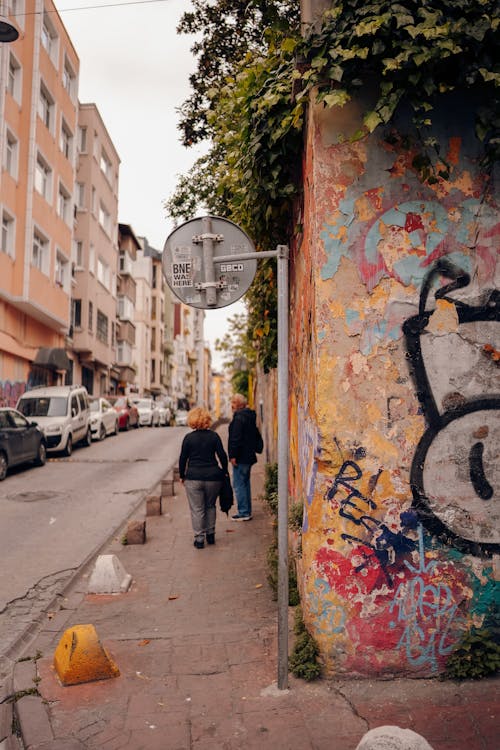 Kostnadsfri bild av byggnader, gata, graffiti