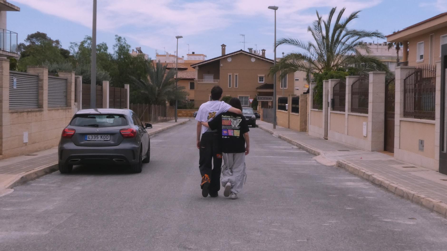 Kingston Residents Embrace Urban Birding as a Relaxing Hobby