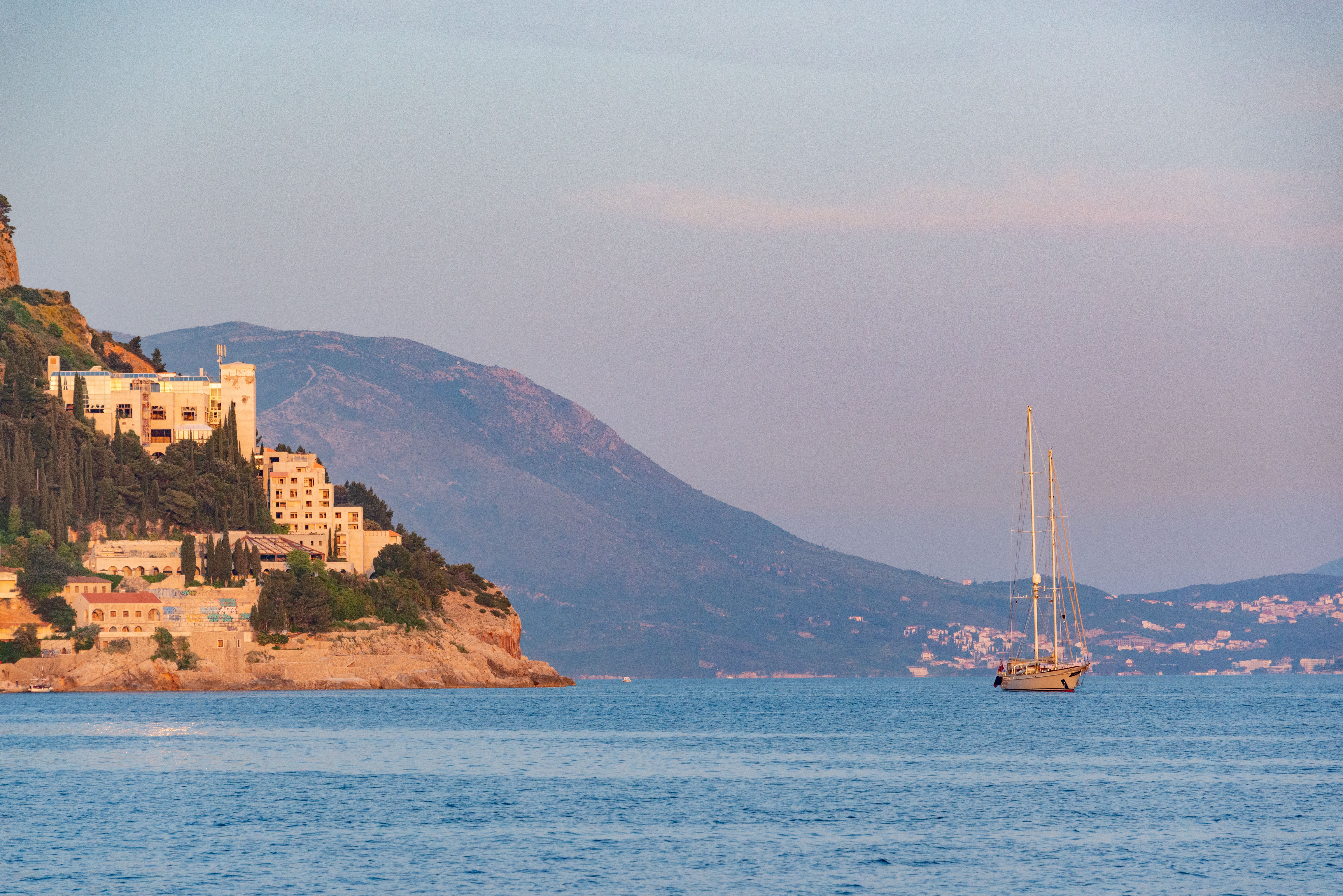 Dubrovnik stadswallen bij zonsondergang 3