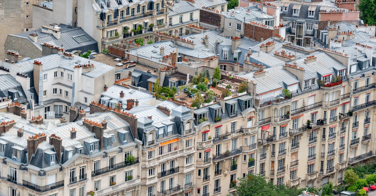 Paris Buildings Rooftops Roofs of Buildings in Paris · Free Stock Photo
