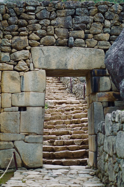 Free View of a Stone Doorway and Steps at Machu Picchu, Peru  Stock Photo