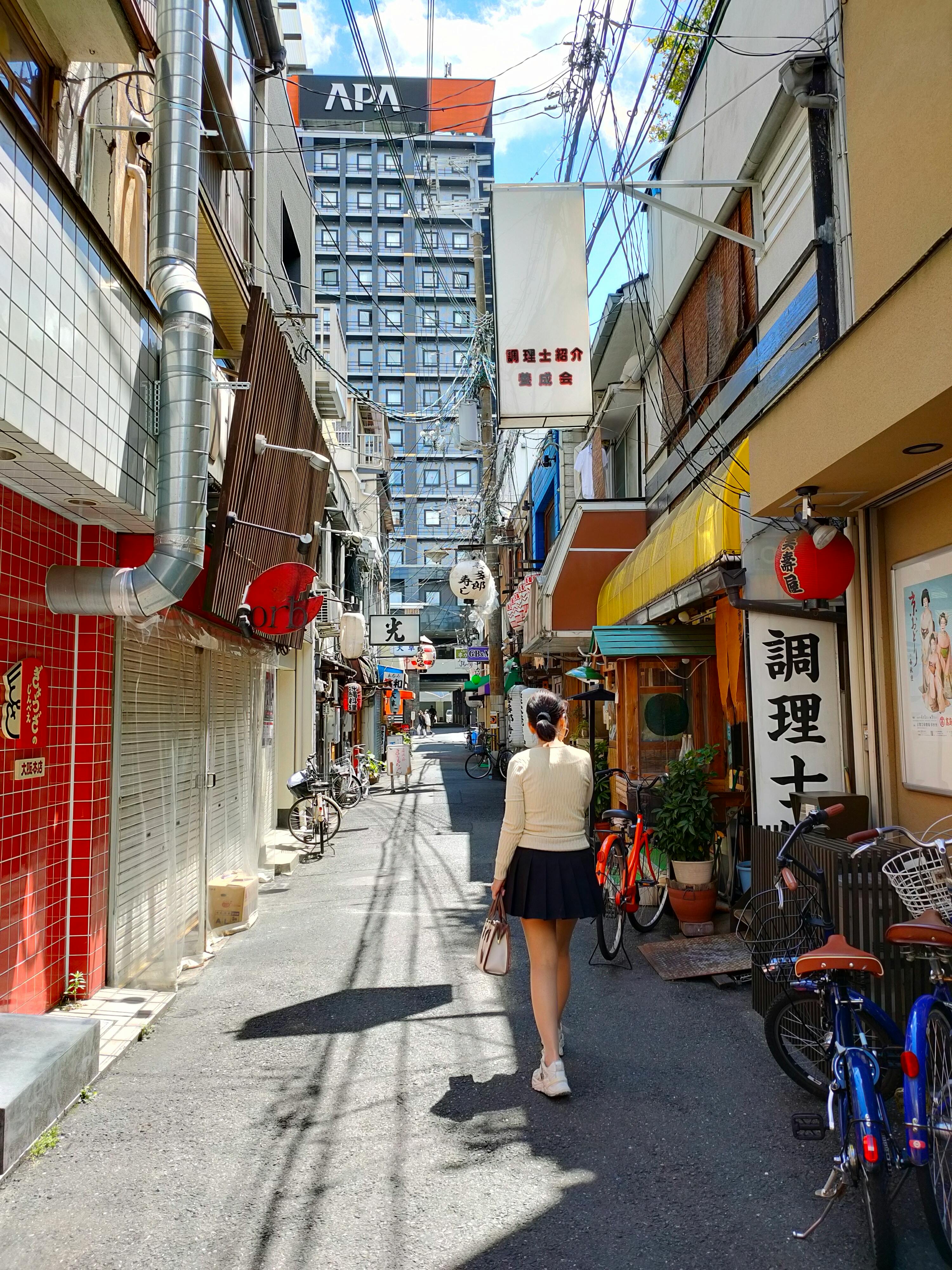 Woman Walking with a Basket on Her Head · Free Stock Photo