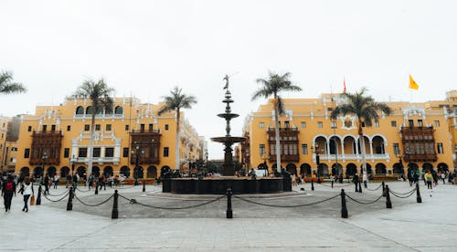 Fotobanka s bezplatnými fotkami na tému lima, námestie, Peru
