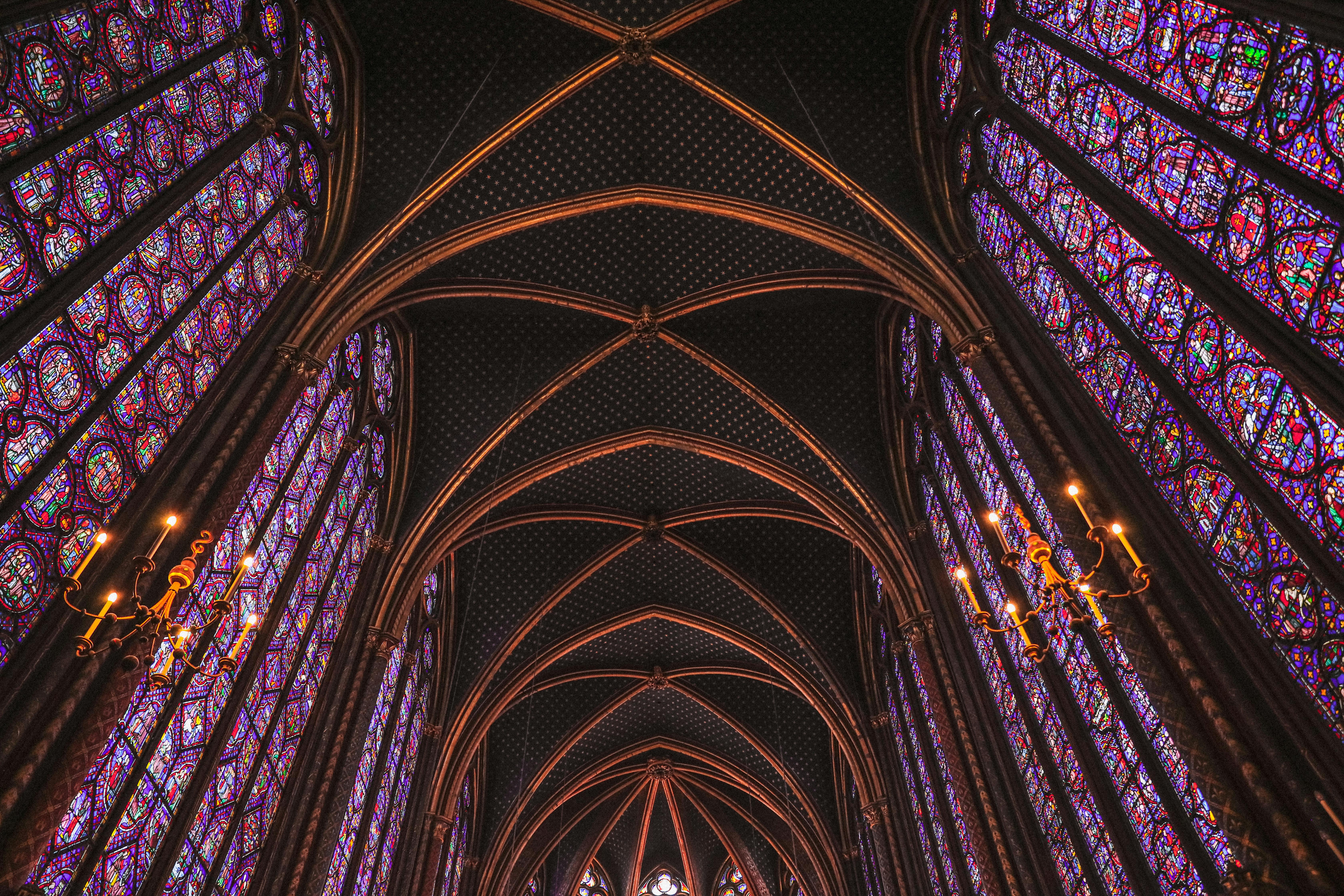 vault of holy chapel in paris