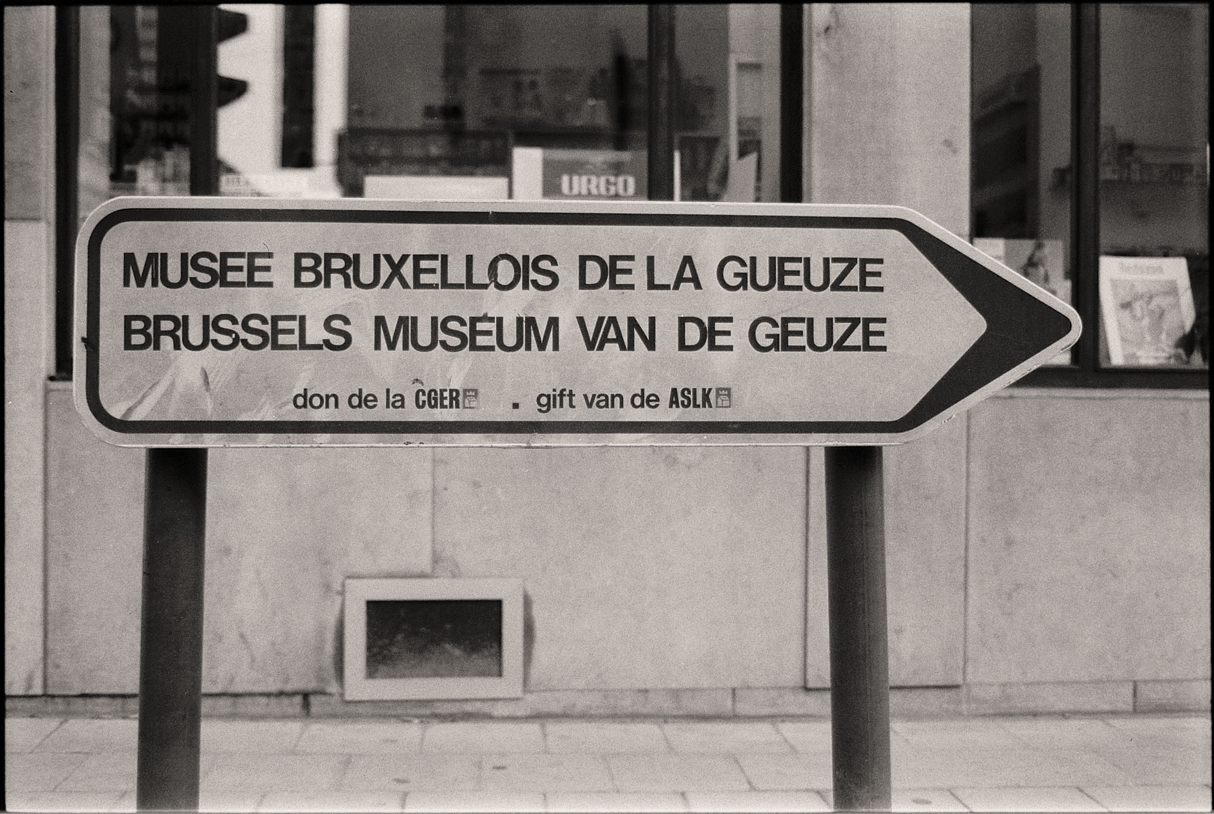 Museum Signs Photos, Download The BEST Free Museum Signs Stock Photos ...