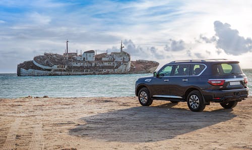 Nissan Patrol with the Shipwreck|