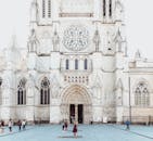 波尔多大教堂的哥特式建筑令人惊叹，引人注目